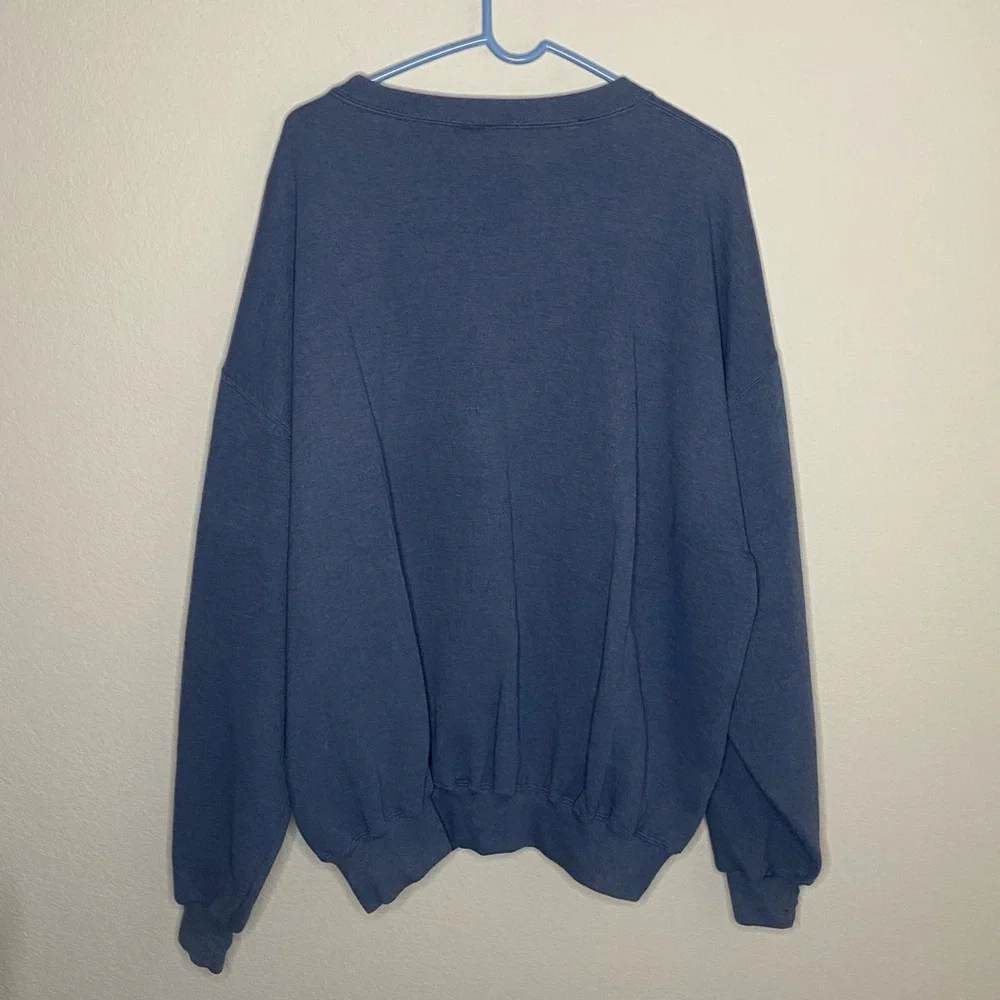 Vintage Russel Athletic Crewneck - Picture 2 of 4